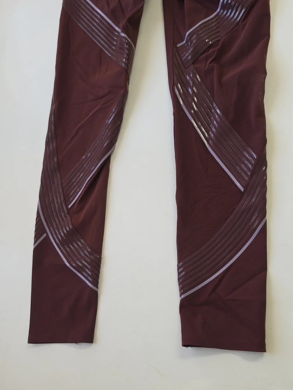 Refined Contours Leggings in a burgundy brown color